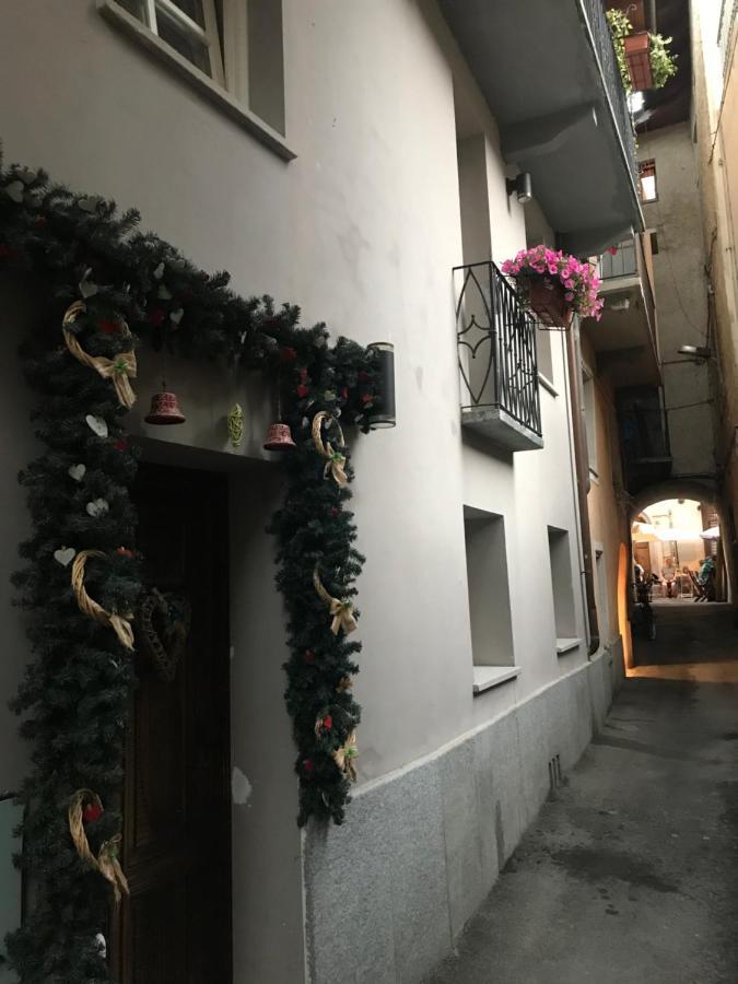 Aymon De Challant Appartement Aosta Kültér fotó